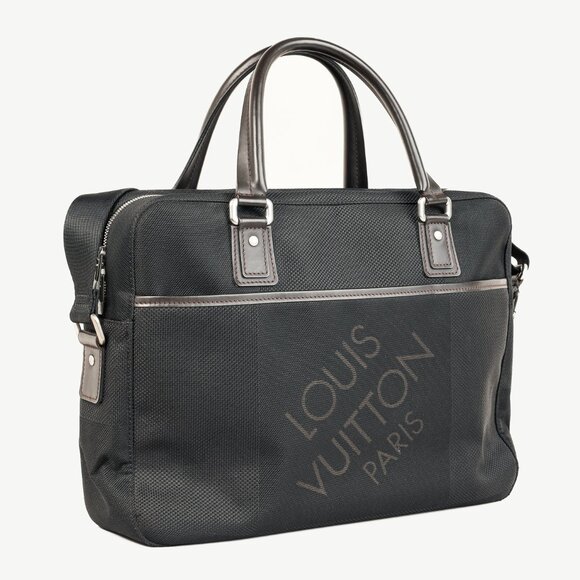 Louis Vuitton Yack Noir Damier Geant Canvas Messenger Bag - Picture 2 of 14